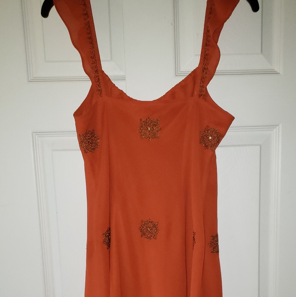 Dress - Picture 2 of 5